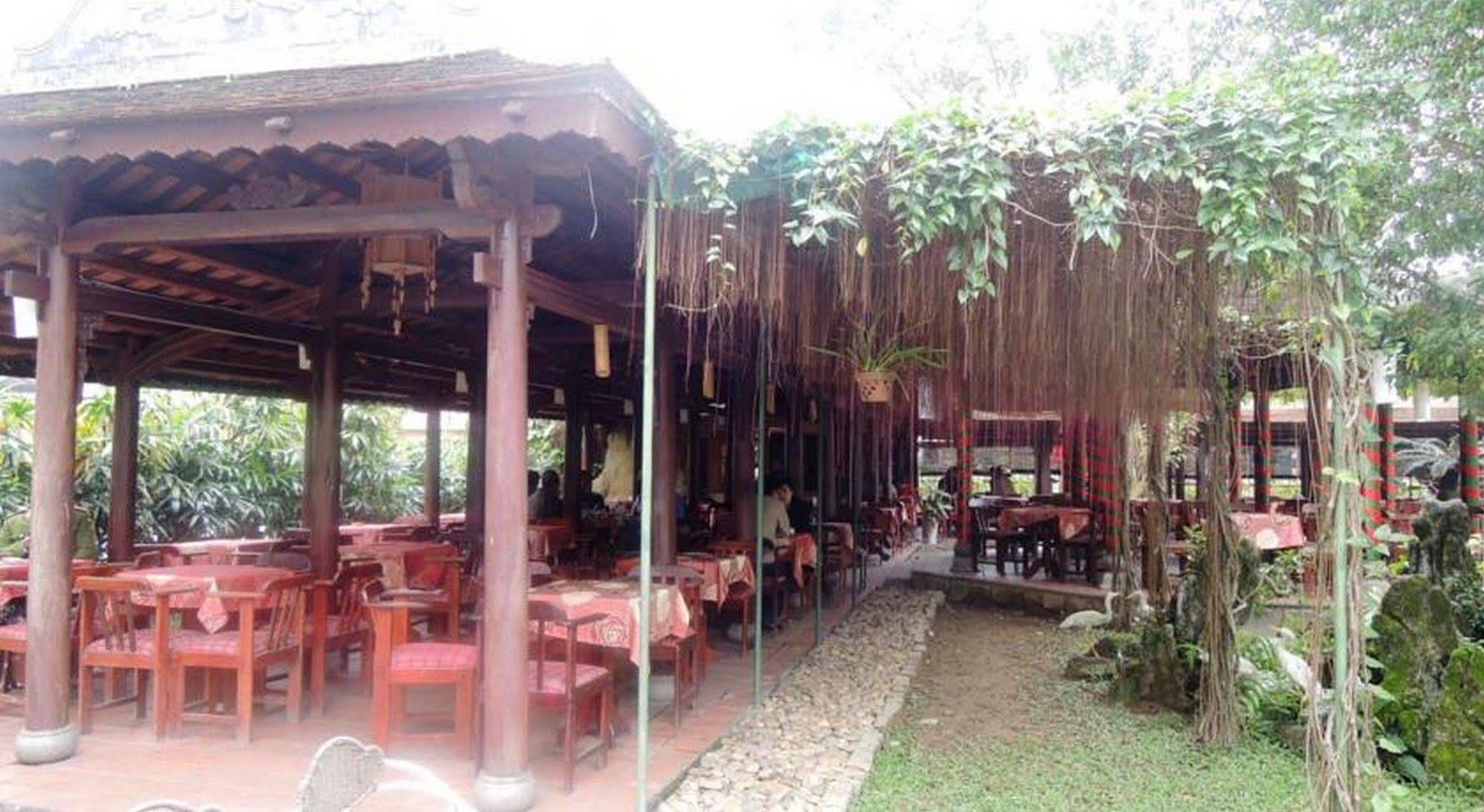 Thanh Noi Hotel Хюэ Экстерьер фото