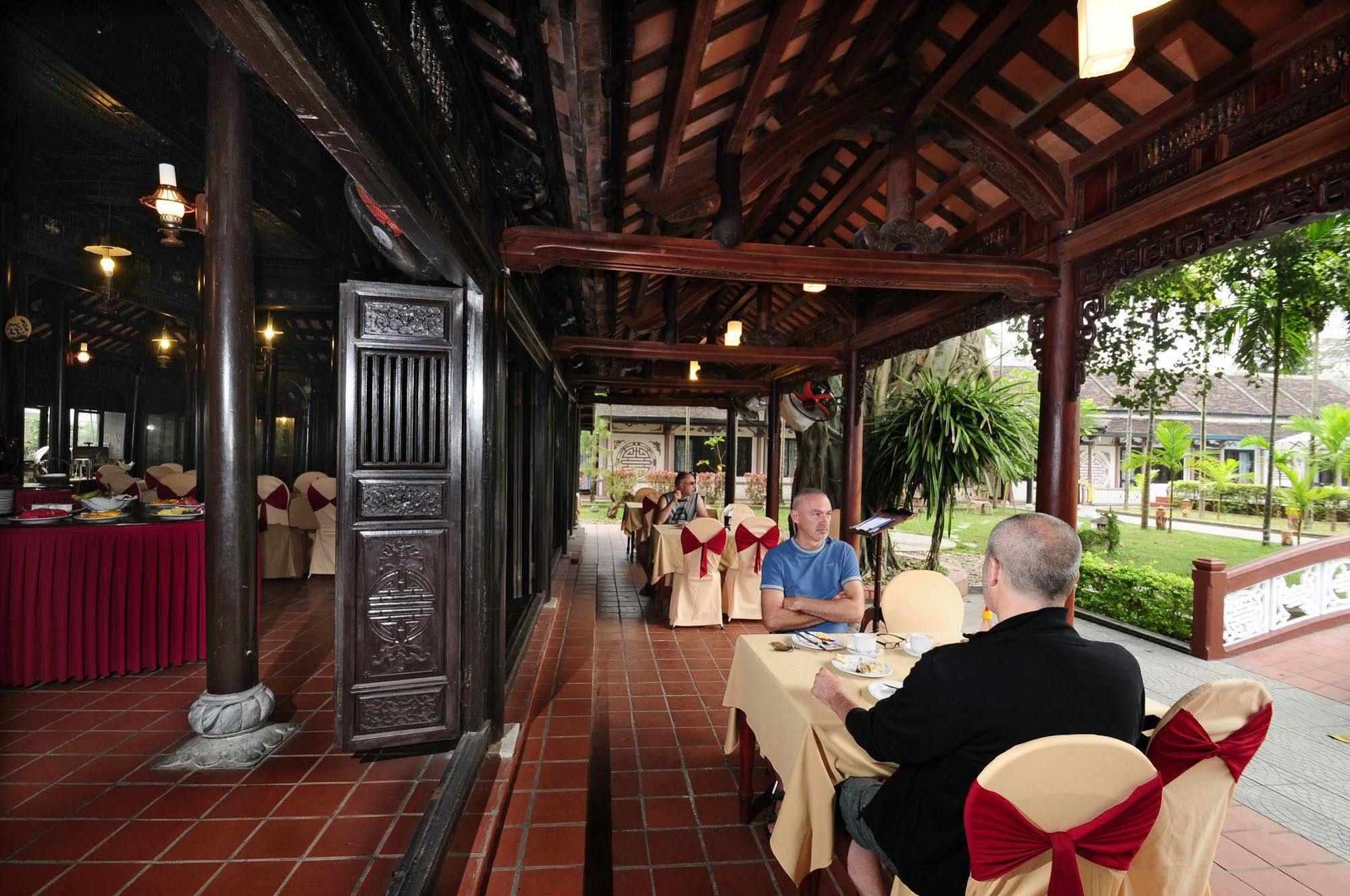 Thanh Noi Hotel Хюэ Экстерьер фото