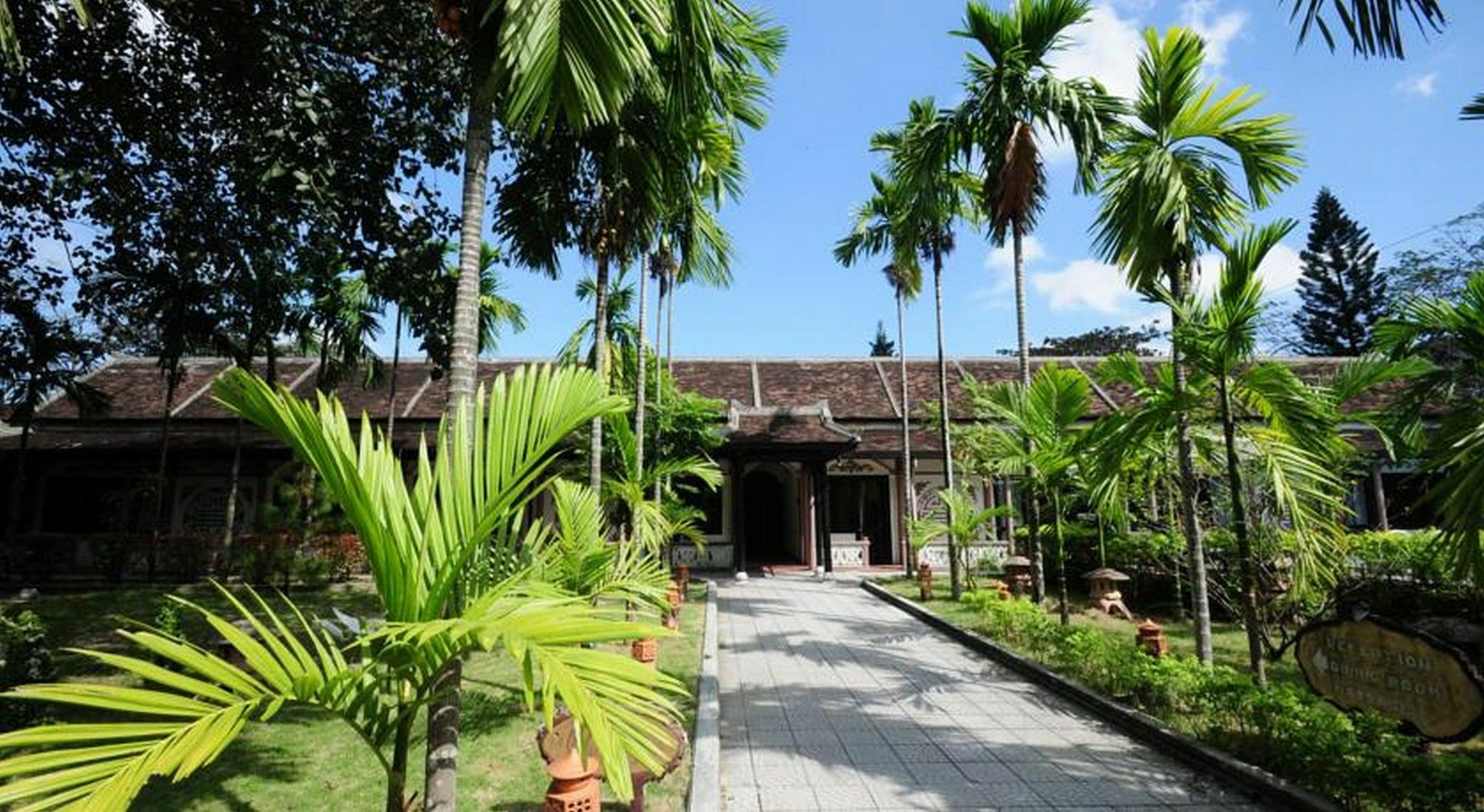 Thanh Noi Hotel Хюэ Экстерьер фото